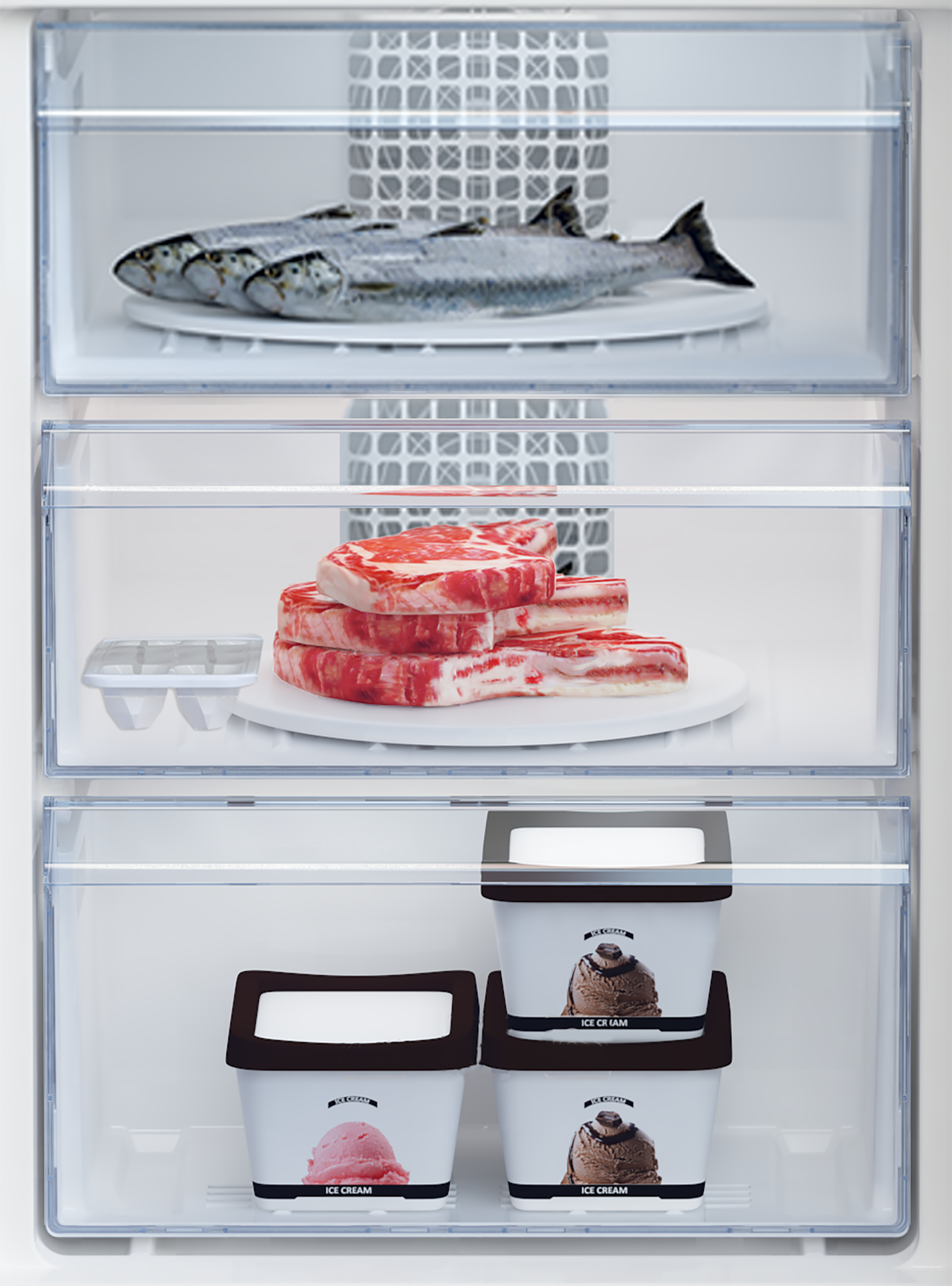 Trzy całe ryby, surowa wołowina i trzy pojemniki na lody w lodówce.