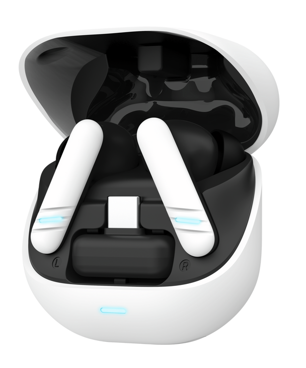 Białe słuchawki w etui ładującym, port USB-C, niebieskie światła.