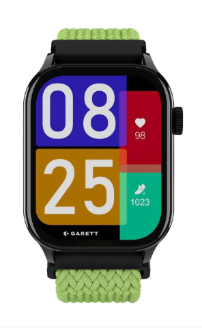 Czarny smartwatch z kolorowym ekranem pokazującym czas i statystyki.