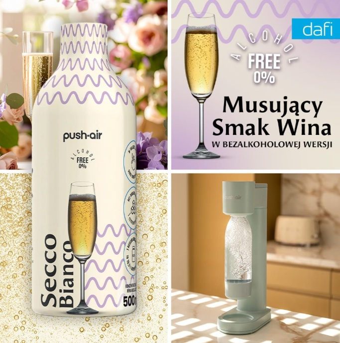 Butelka Secco Bianco, kieliszek wina musującego, saturator, kwiaty.