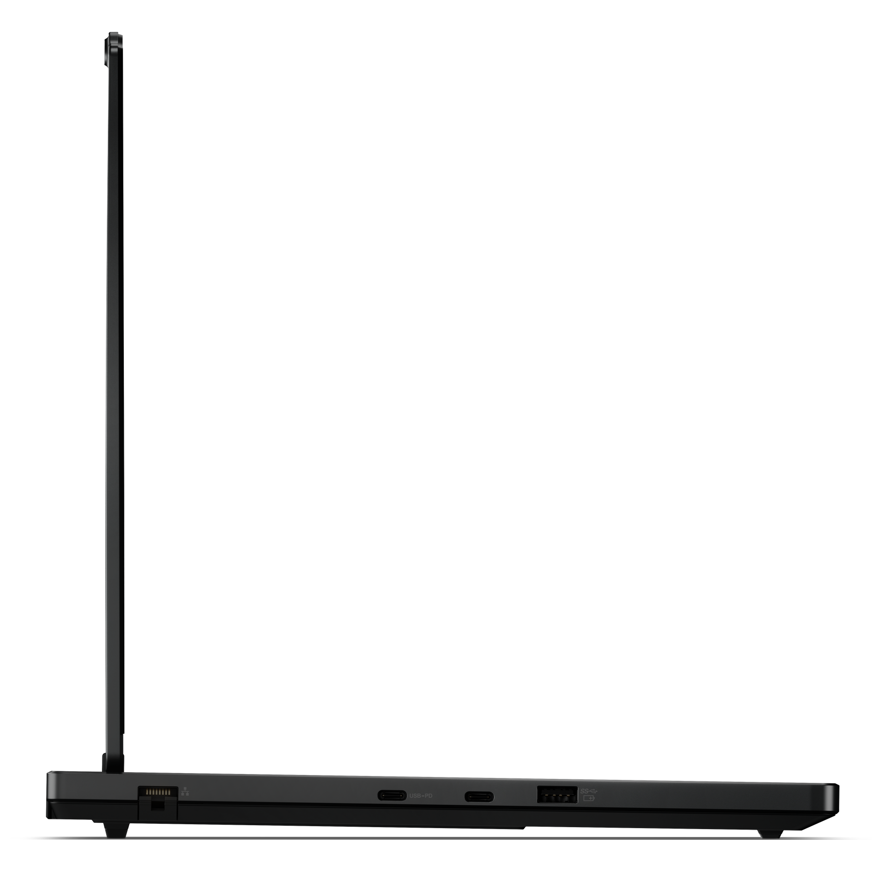 Czarny laptop w profilu, pokazujący porty i cienki ekran.