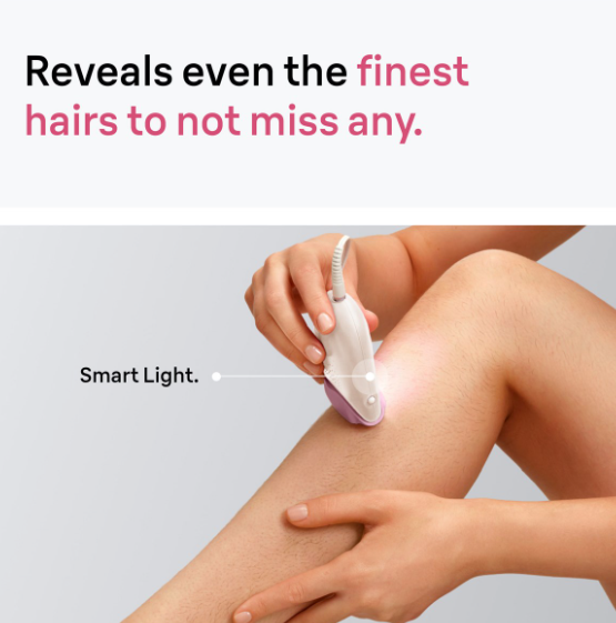 Depilator podświetla drobne włoski na nodze do usunięcia.