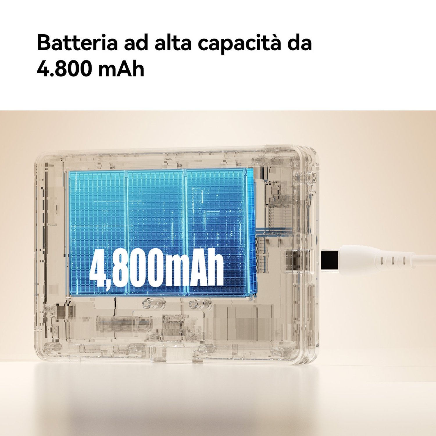 Batteria trasparente da 4.800 mAh con cavo di ricarica collegato.