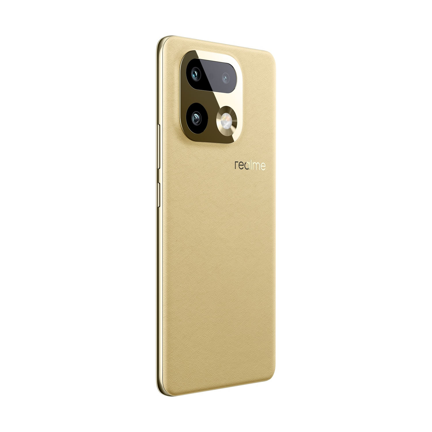 Uno smartphone dorato con tripla fotocamera e logo Realme sul retro.