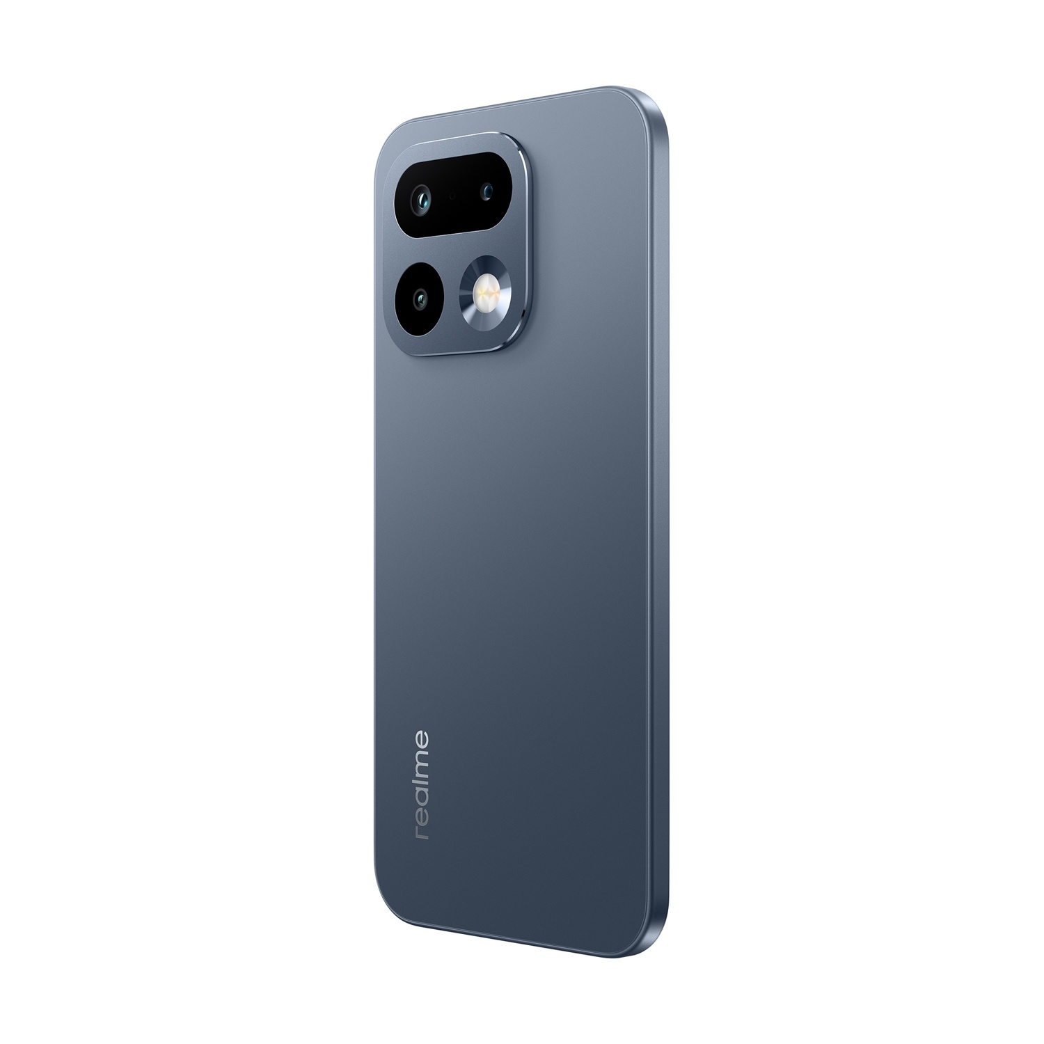 Uno smartphone blu grigiastro con tre fotocamere e flash sul retro.