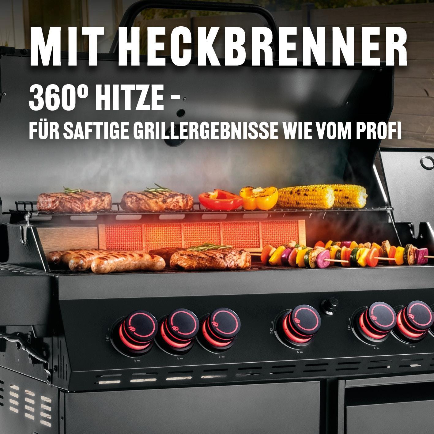 Grill mit Steaks, Würstchen, Maiskolben, Gemüsespießen und leuchtenden Knöpfen.