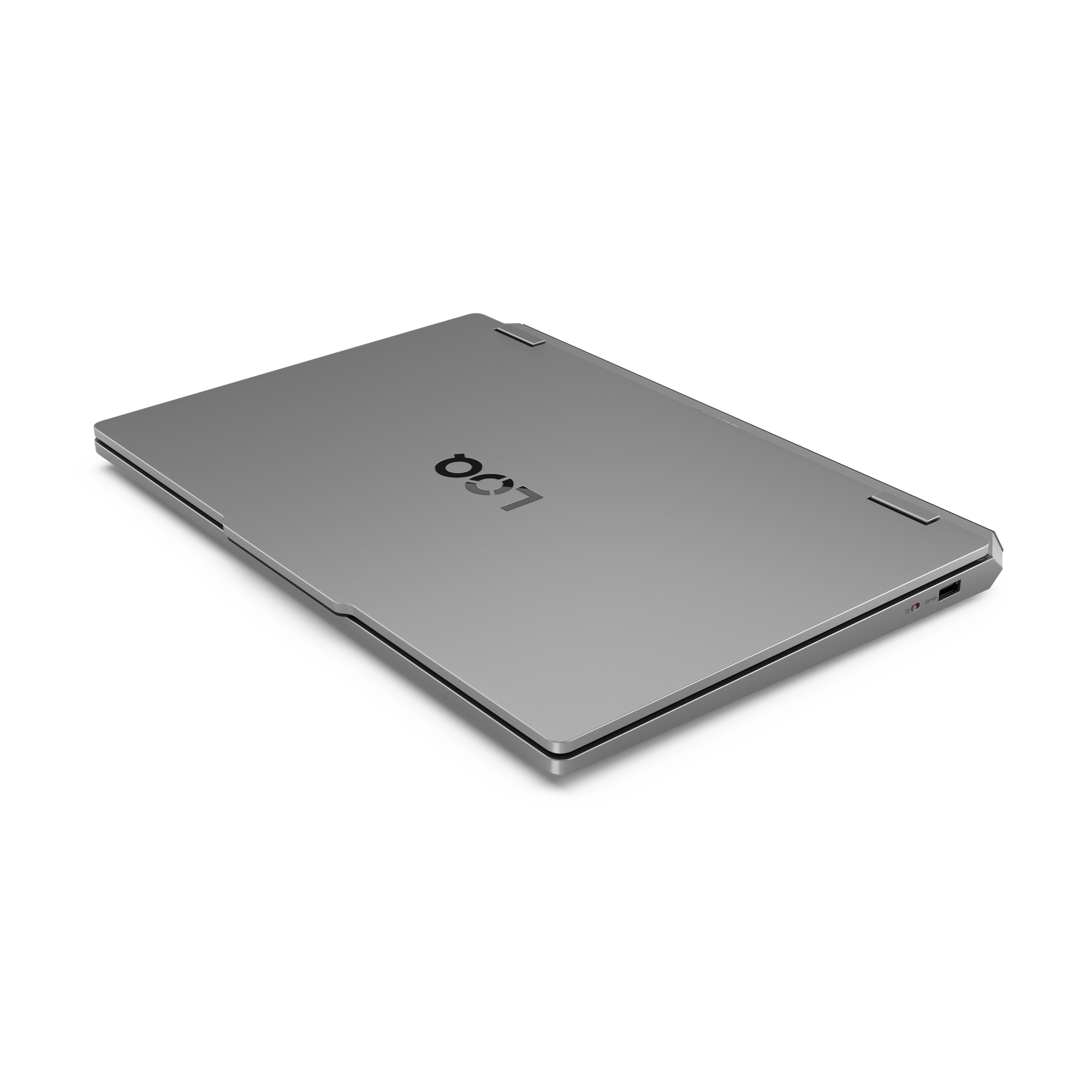 Ein geschlossener, silberner Laptop mit einem stilisierten Logo auf dem Deckel.