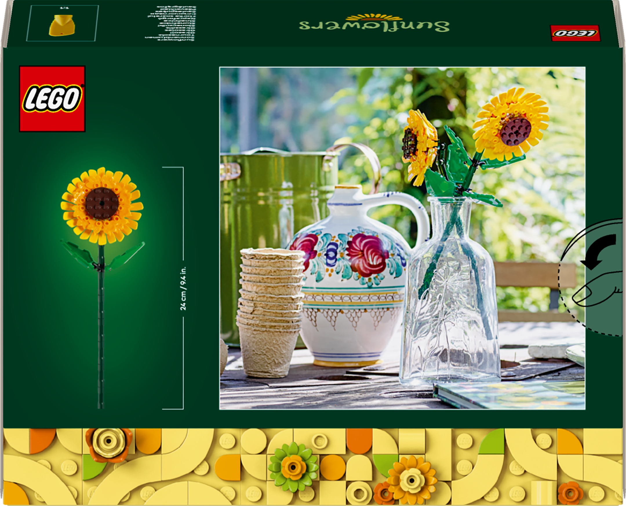 LEGO Sonnenblumen-Set mit Vase, Töpfen und Gießkanne auf einem Holztisch.
