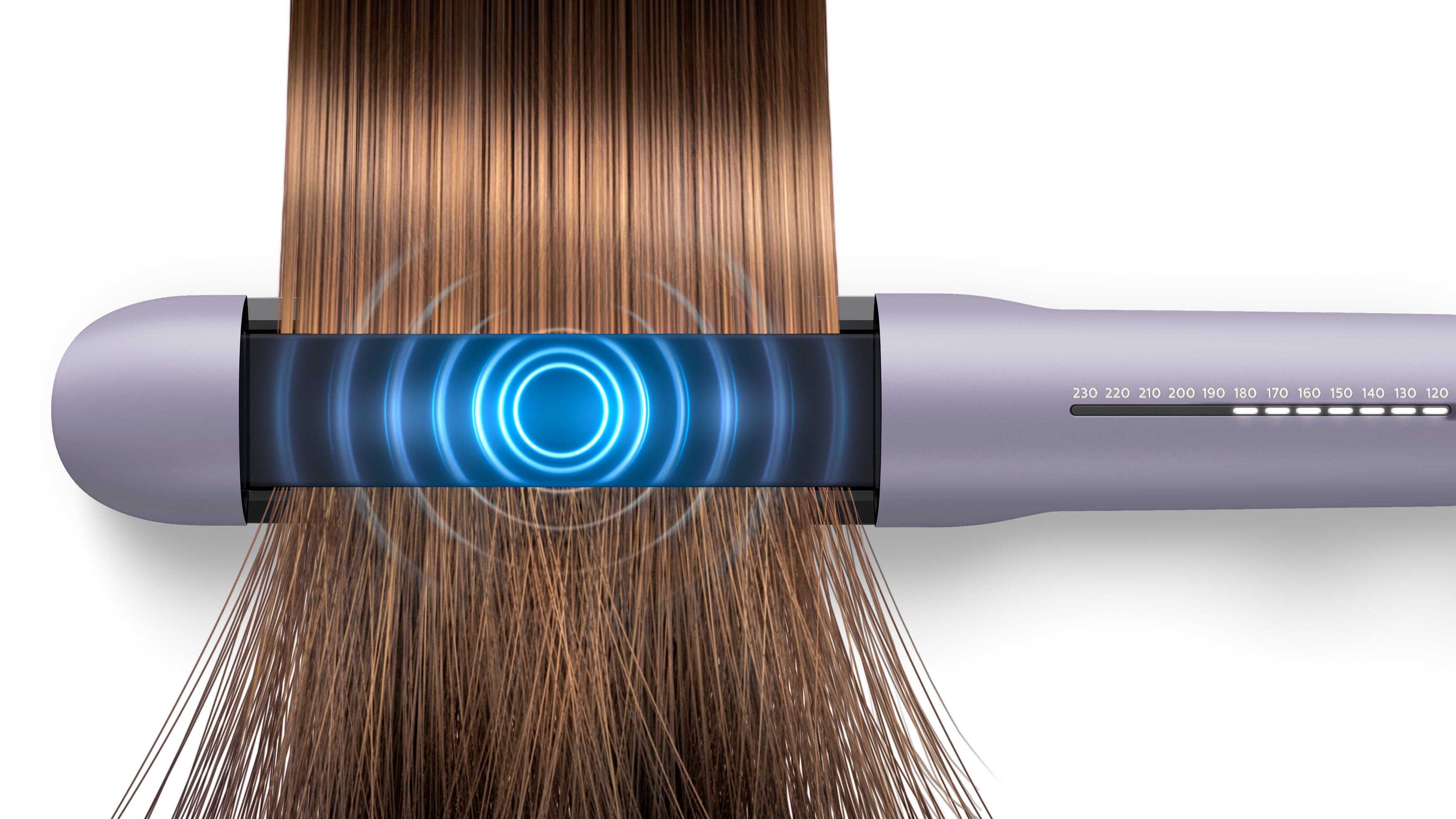 Prostownica z niebieskim blaskiem i brązowymi włosami, wyświetlacz temperatury.