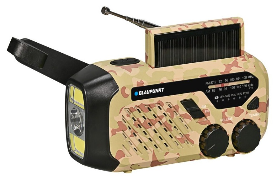 Radio w kamuflażu z panelem słonecznym, korbą i latarką.