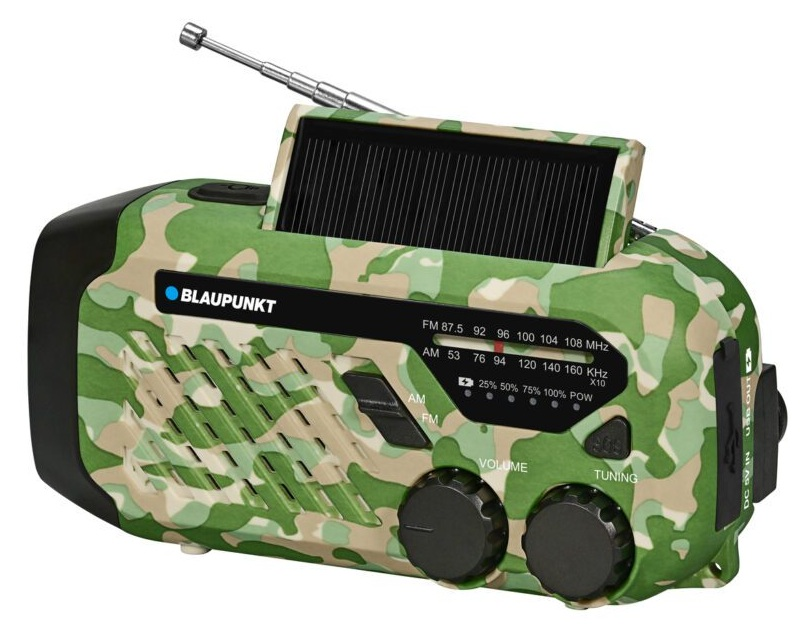 Radio na korbkę w kamuflażu z panelem słonecznym, anteną, głośnikiem i przyciskami.