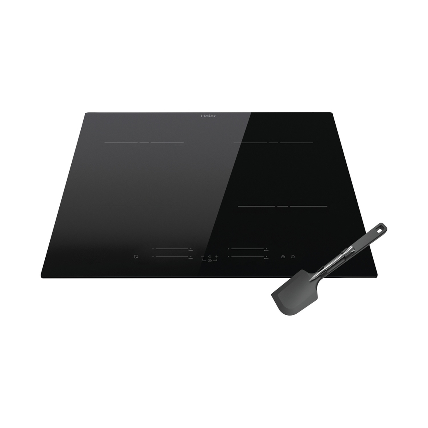 Piano cottura a induzione nero con quattro zone cottura e una spatola nera a destra.