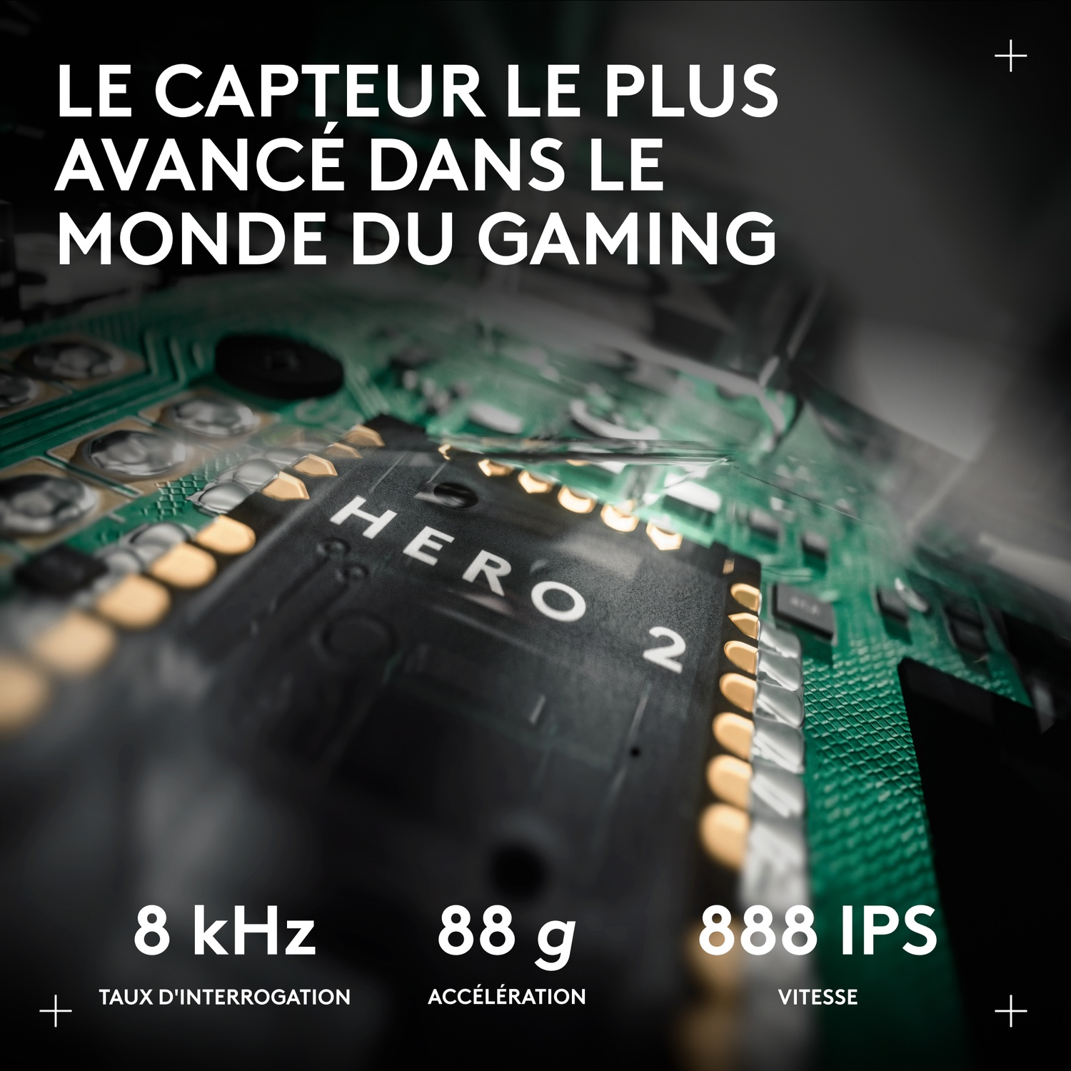 Gros plan d'une puce informatique avec texte sur "capteur de jeu" et spécifications.