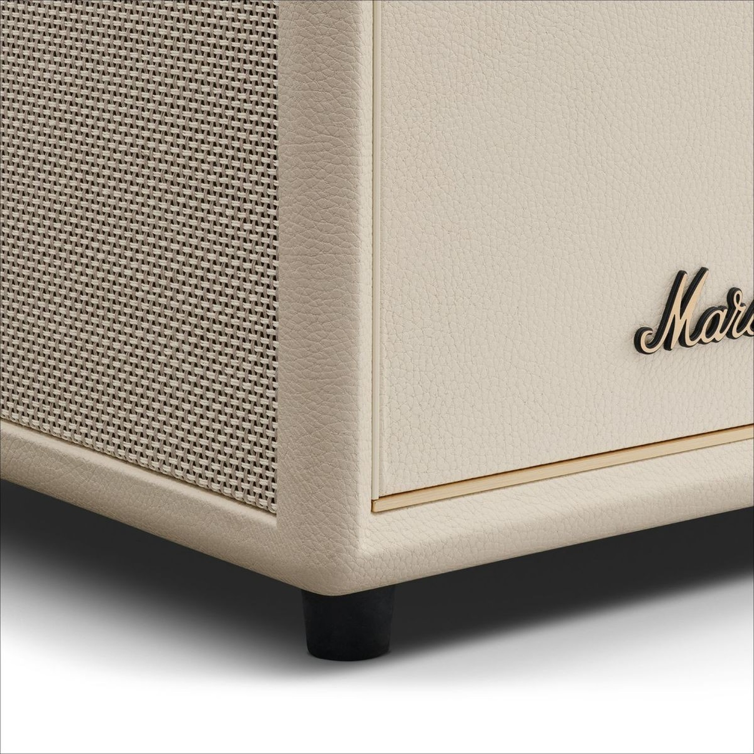 Un amplificatore Marshall color crema con griglia in tessuto e logo.