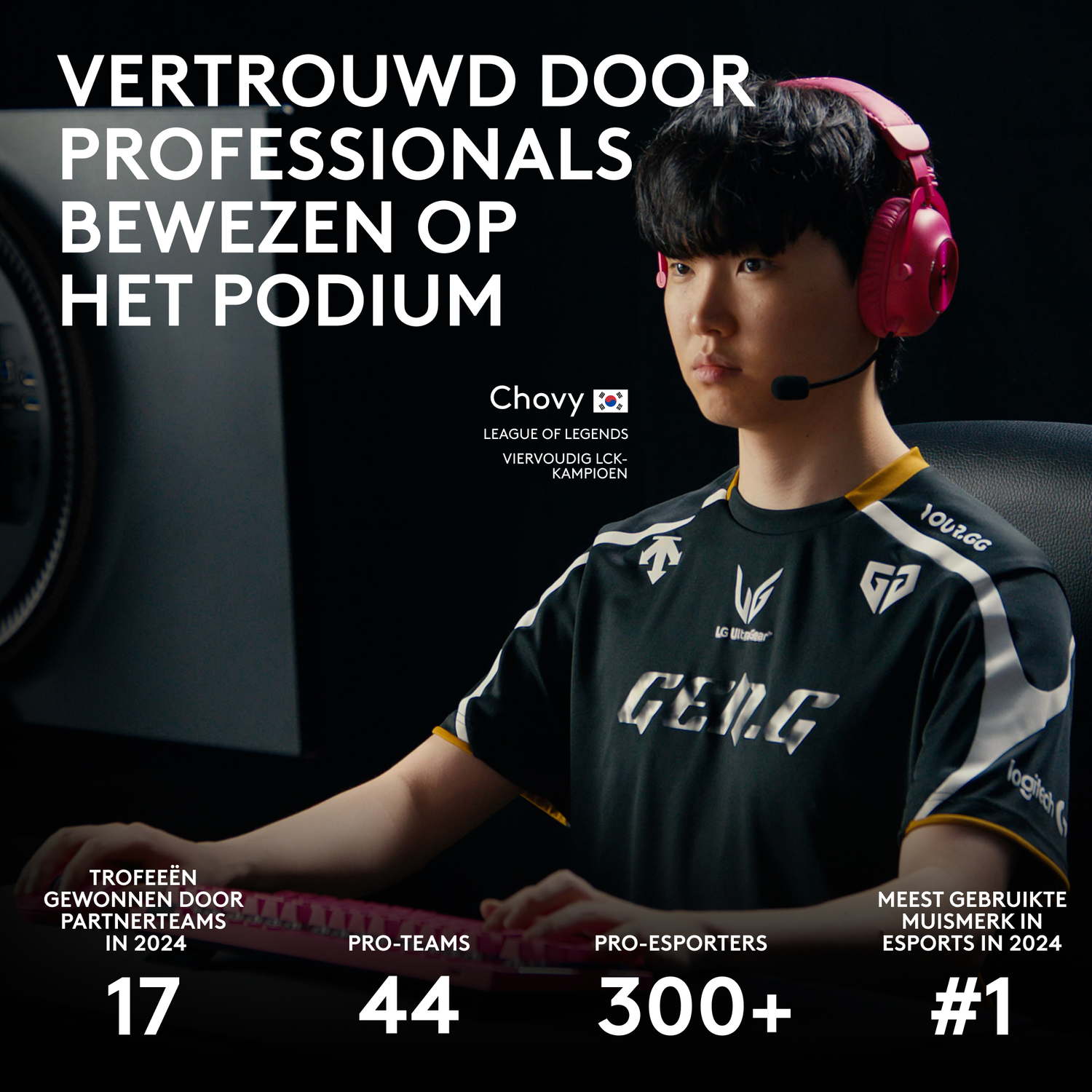 Esports player Chovy wearing gaming headset, with stats on trophies and pro teams.