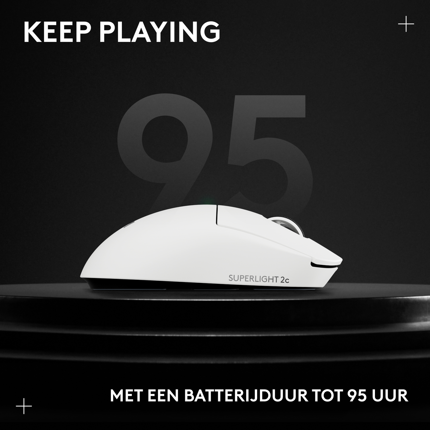 Witte gamingmuis met 95-uurs batterij. Tekst: KEEP PLAYING.
