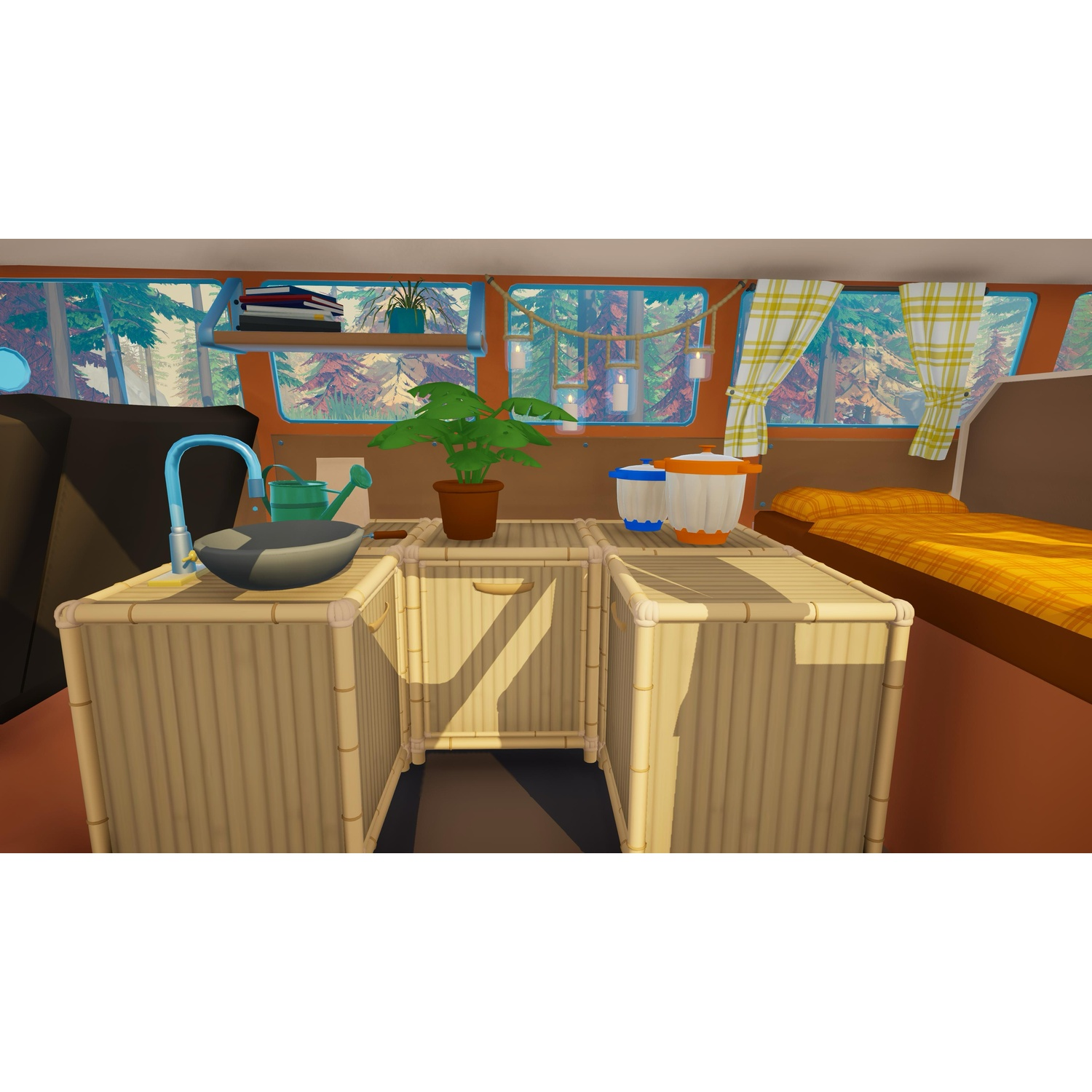 Interieur van een camper met bamboe meubels, een gootsteen, gieter en een bed.
