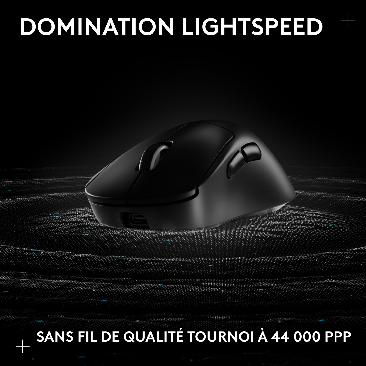 Souris gamer sans fil noire sur fond sombre avec texte.