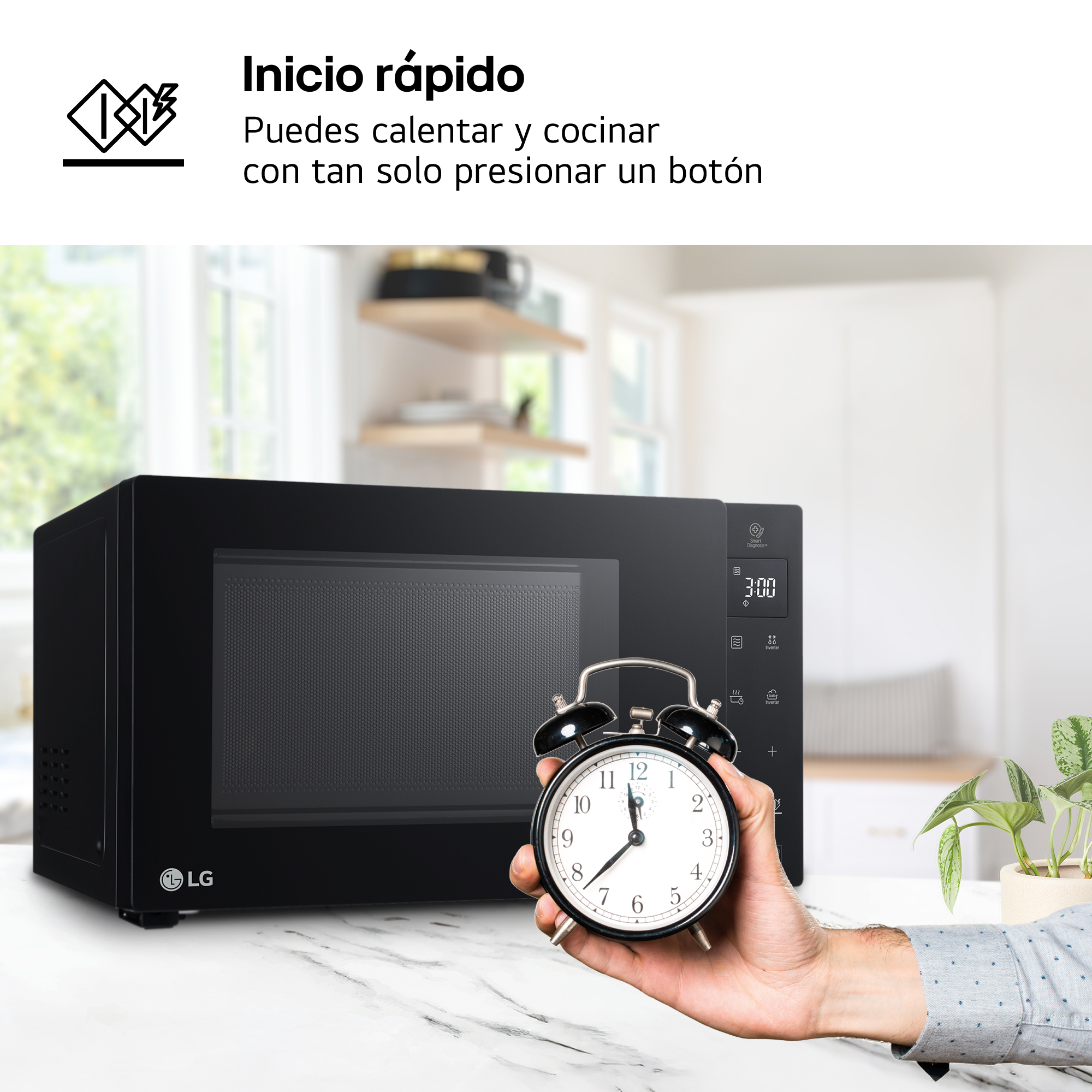 Microondas LG negro con despertador en mano. Cocción rápida.