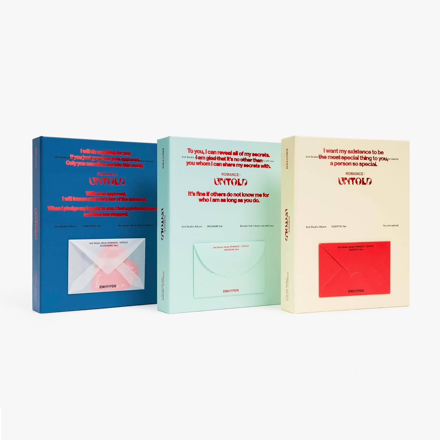 Három ENHYPEN album kék, mentazöld és bézs színben, szöveggel.