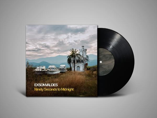 Ein Schallplatten-Cover zeigt ein verlassenes Schloss mit Booten davor.