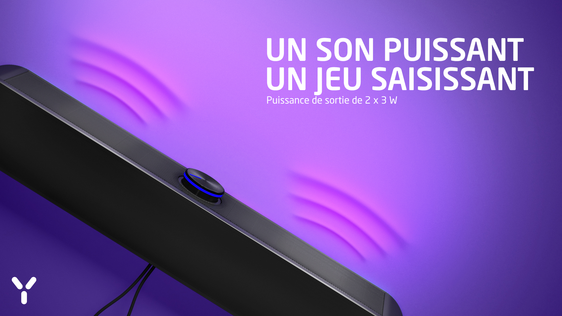 Czarny głośnik z niebieskim podświetleniem LED na fioletowym tle.