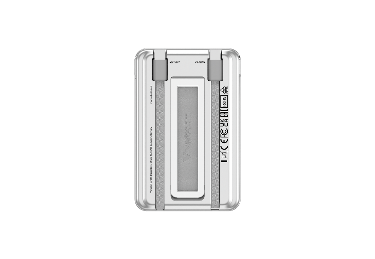 Ezüst Verbatim eszköz két USB-C kábellel, CE/UKCA/EAC/RoHS jelzésekkel.