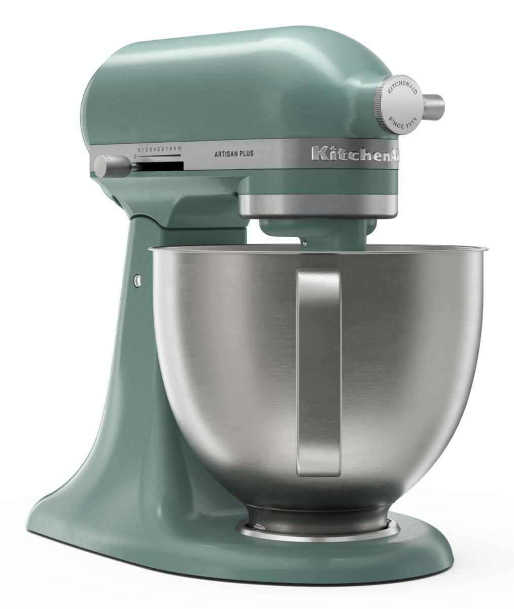Ein petrolfarbener KitchenAid-Standmixer mit Edelstahlschüssel, weißer Hintergrund.