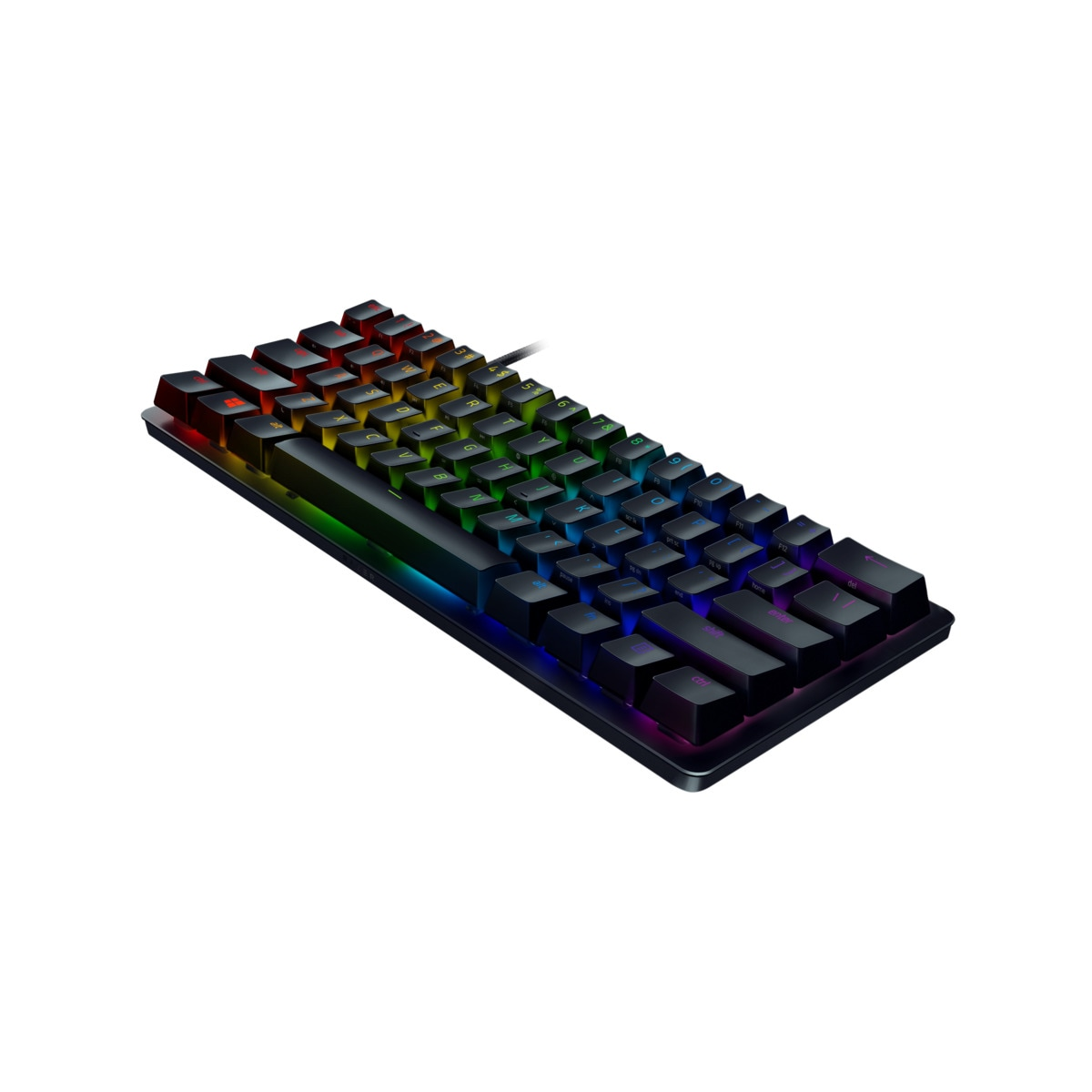 Teclado negro con iluminación RGB sobre fondo blanco.