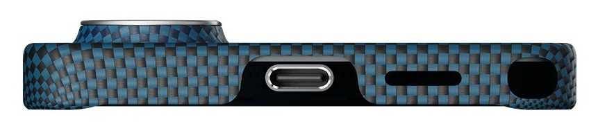 Niebiesko-czarna etui na telefon w kratę z widocznym portem ładowania.