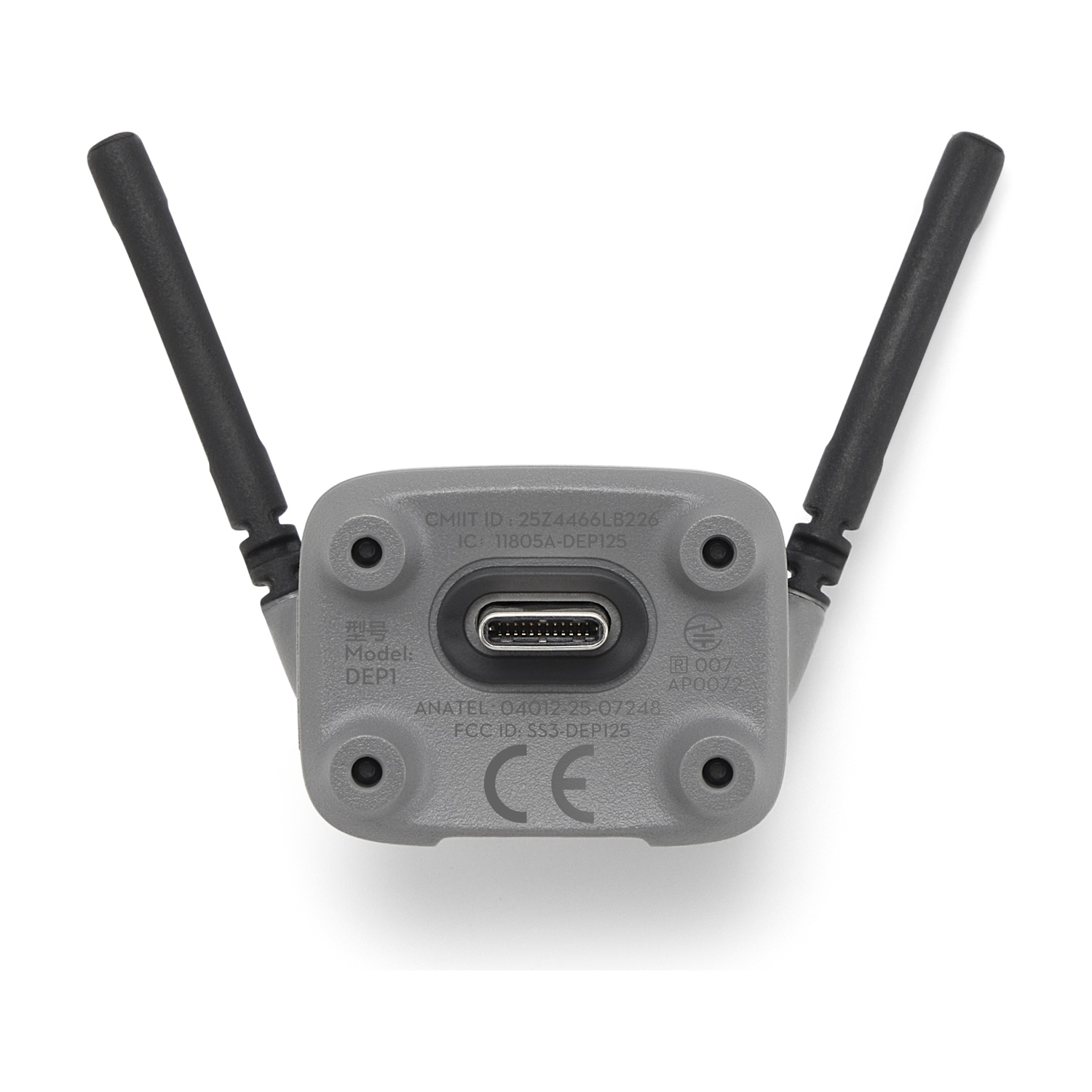 Dispositivo grigio con due antenne e porta USB-C. Etichettato: Modello DEP1, CE.