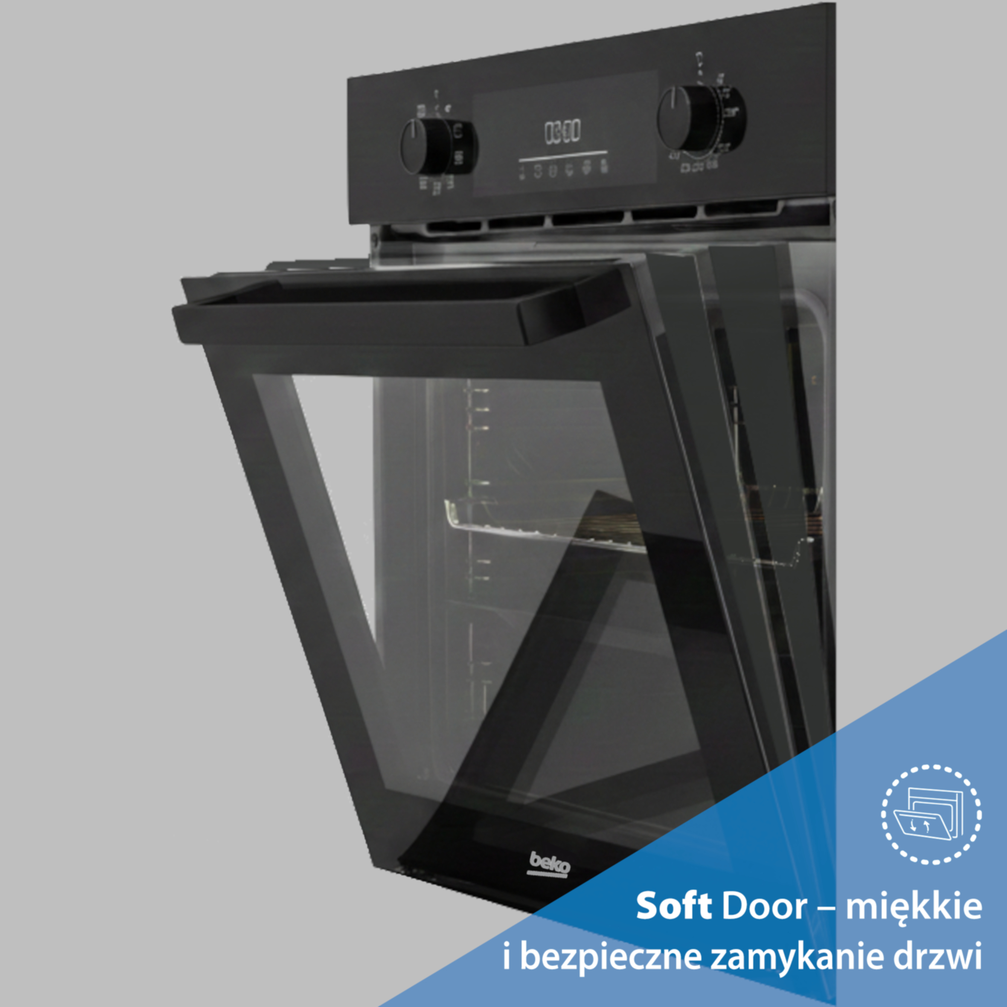 Czarny piekarnik z otwartymi drzwiami, widocznym wnętrzem i wyświetlaczem.