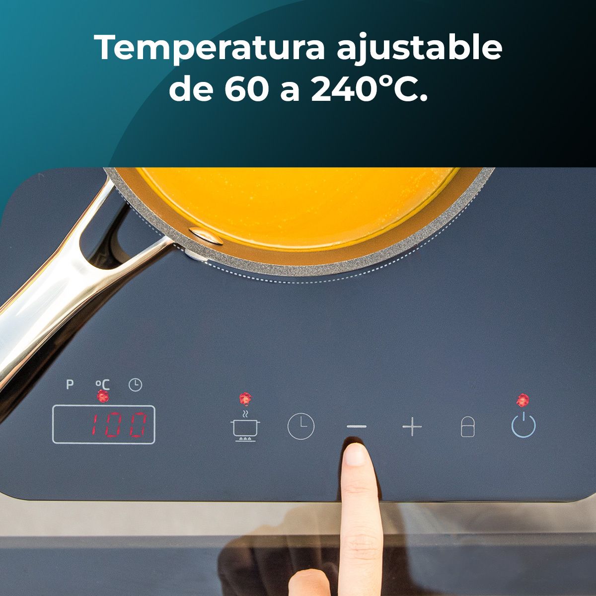 Una mano presiona el botón de menos en una placa con una sartén.