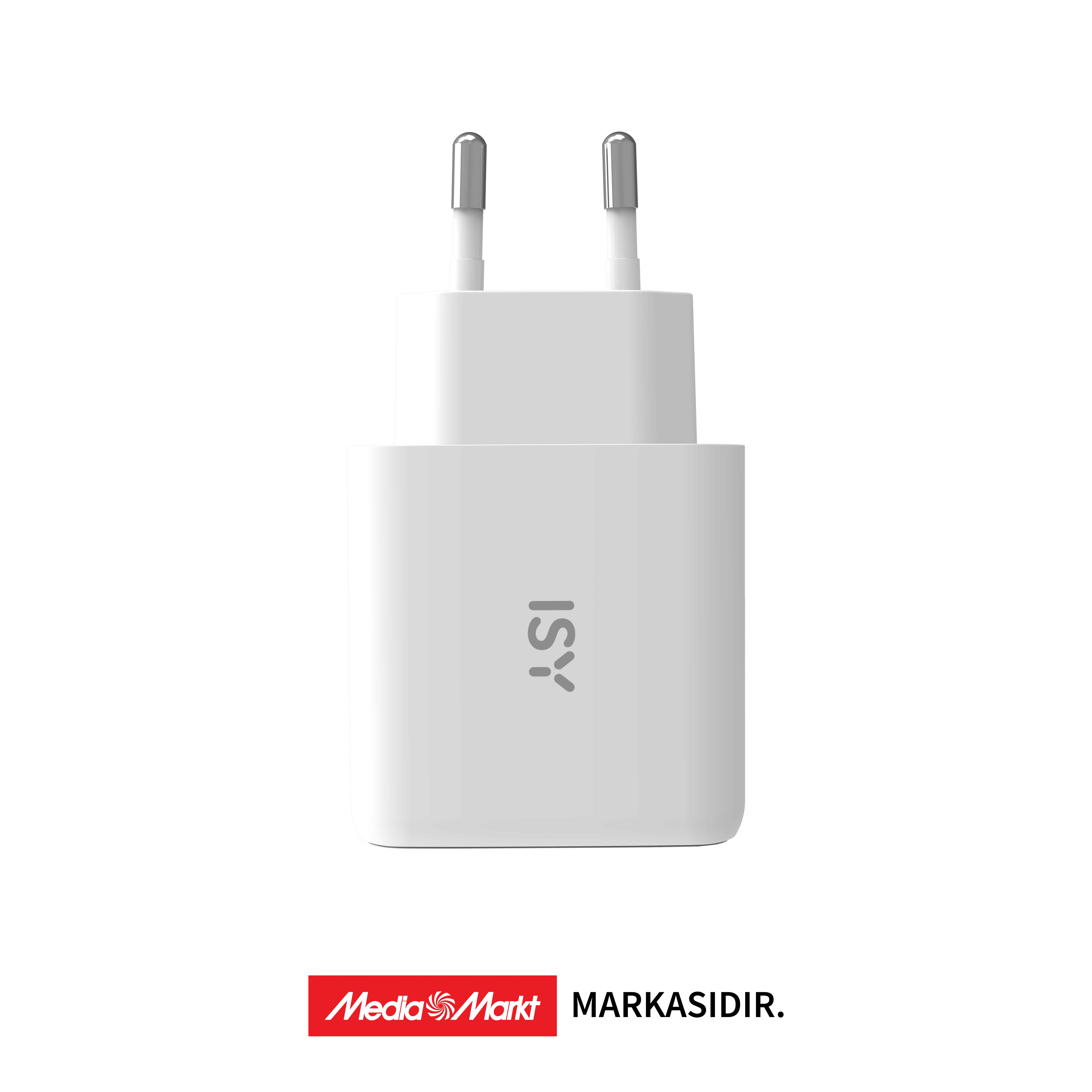 Gümüş uçlu ve ISY logosu olan beyaz bir güç adaptörü.