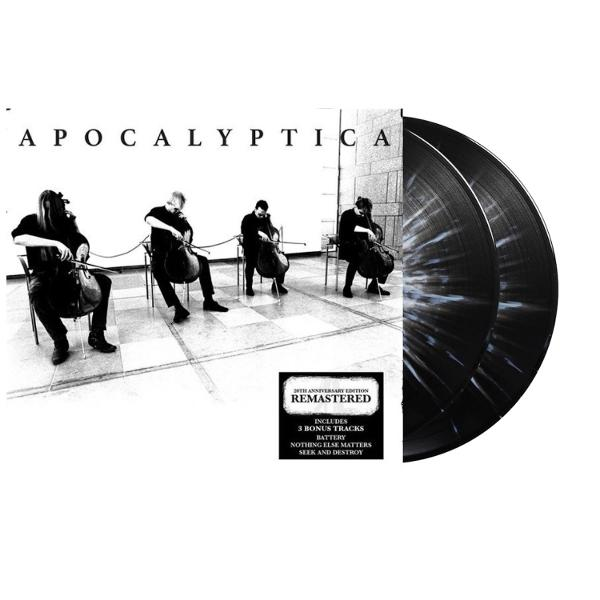 Vier Cellisten spielen auf einem Albumcover, daneben zwei Vinyl-Schallplatten.
