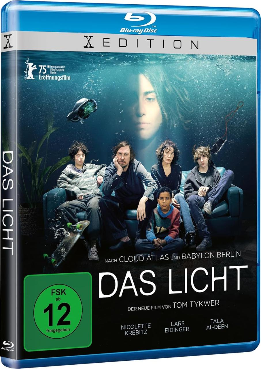 Filmplakat: "Das Licht" mit Schauspielern unter Wasser, Blu-ray Edition.