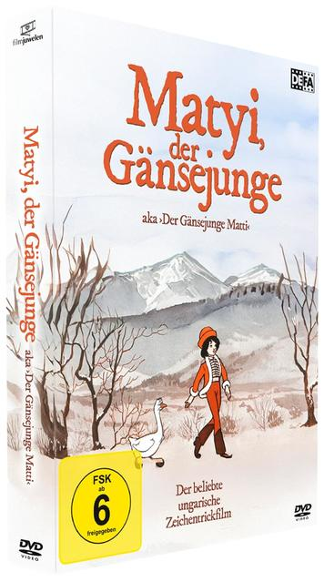 Ein Junge in orangefarbener Kleidung geht mit einer Gans durch eine verschneite Landschaft.