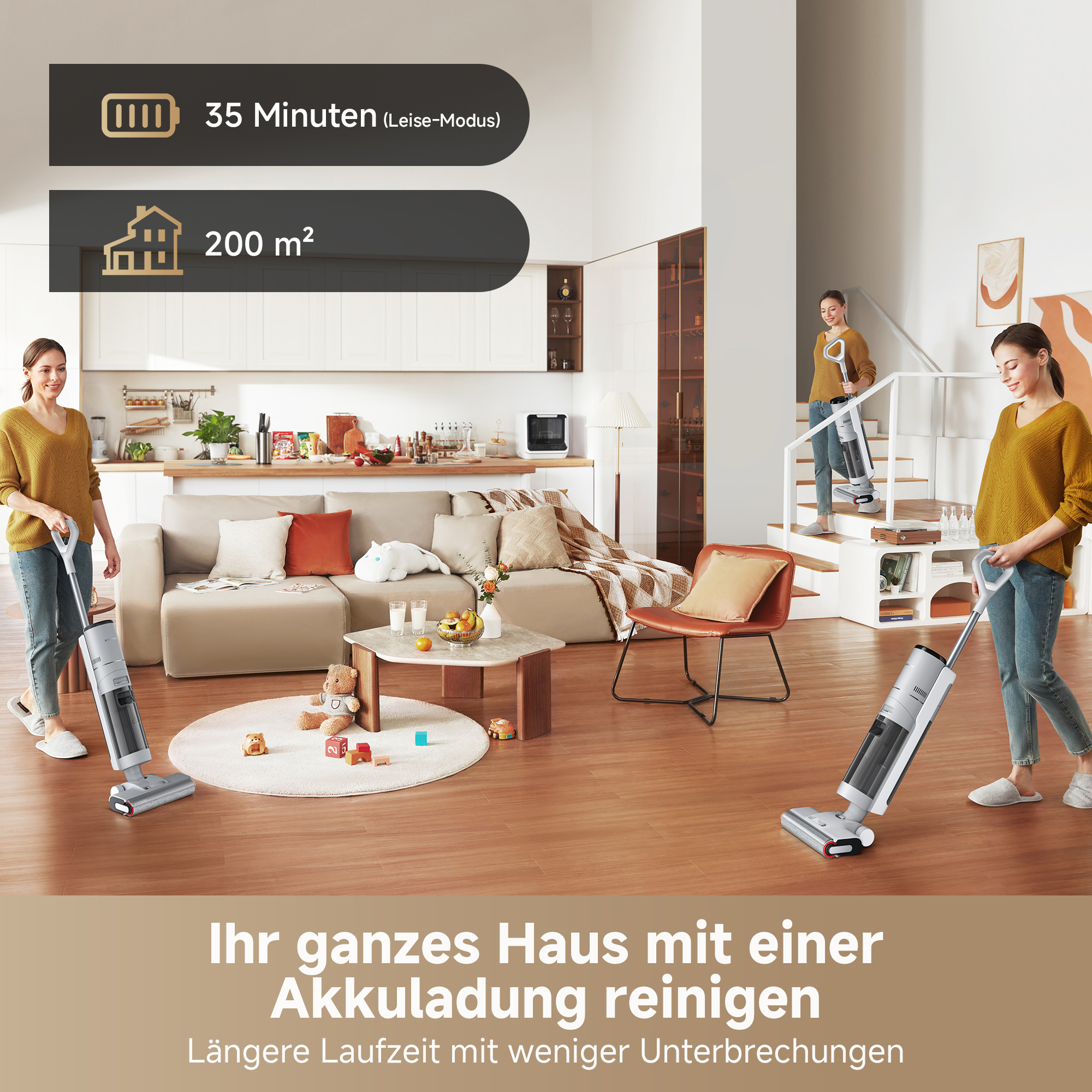 Zwei Frauen reinigen ein modernes Wohnzimmer mit kabellosen Staubsaugern. Ein Text zeigt 35 Min. Laufzeit.