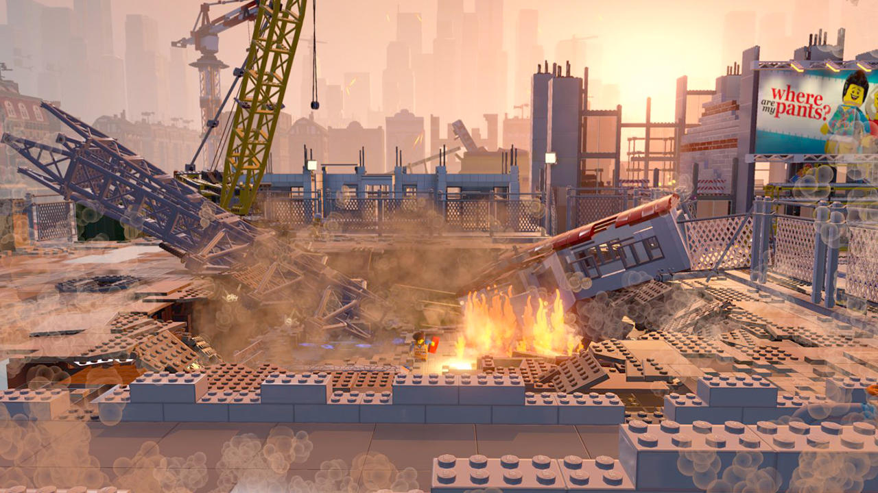 Plac budowy z przewróconym dźwigiem, ogniem i billboardem z napisem "Where are my pants?"