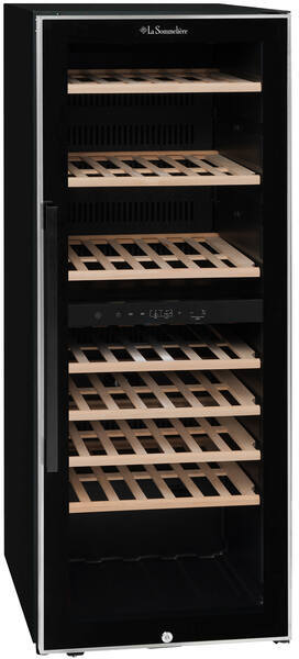 Ein schwarzer Weinkühlschrank mit Glastür und Holzböden.