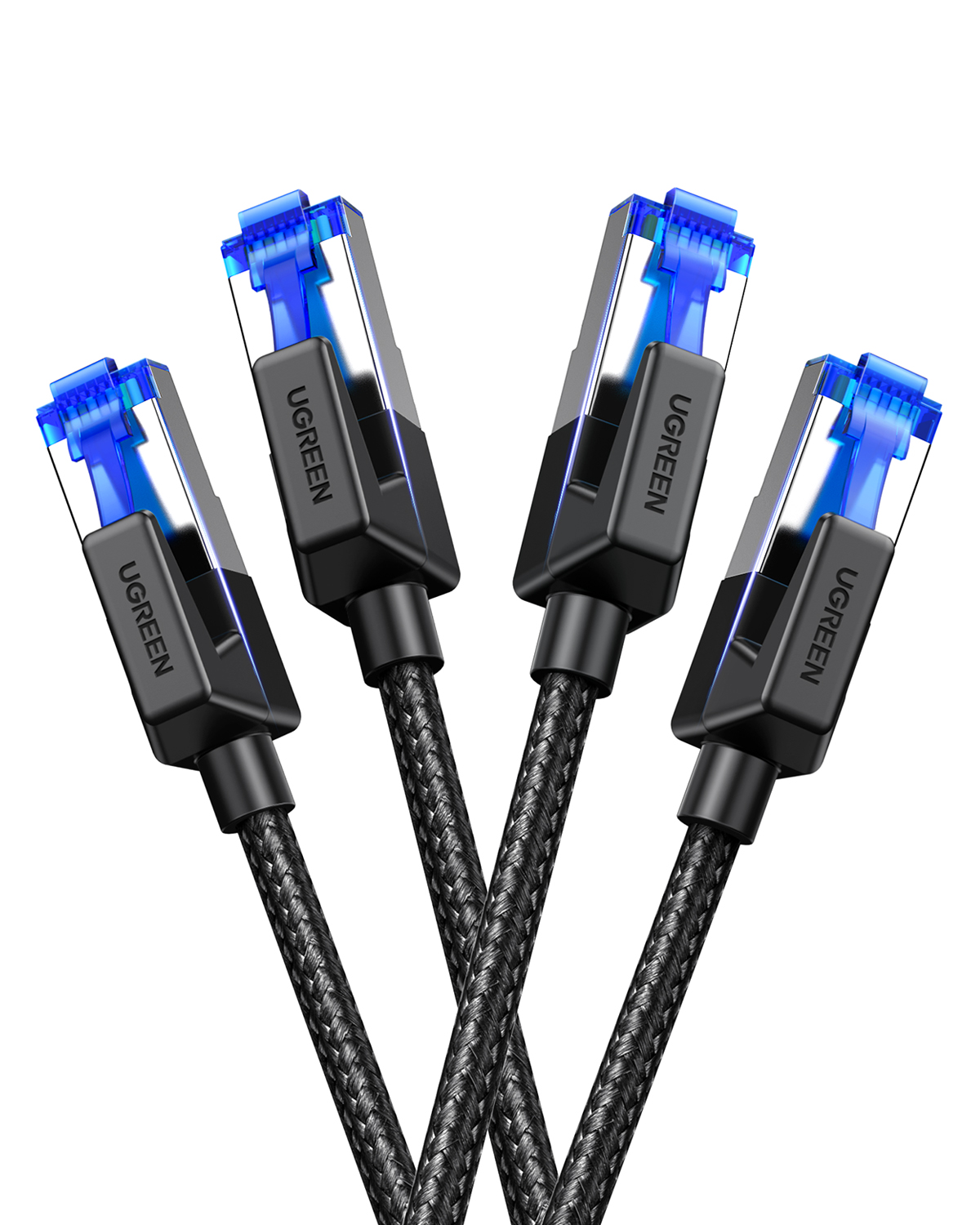 UGREEN logolu, mavi RJ45 konektörlü dört siyah ağ kablosu.
