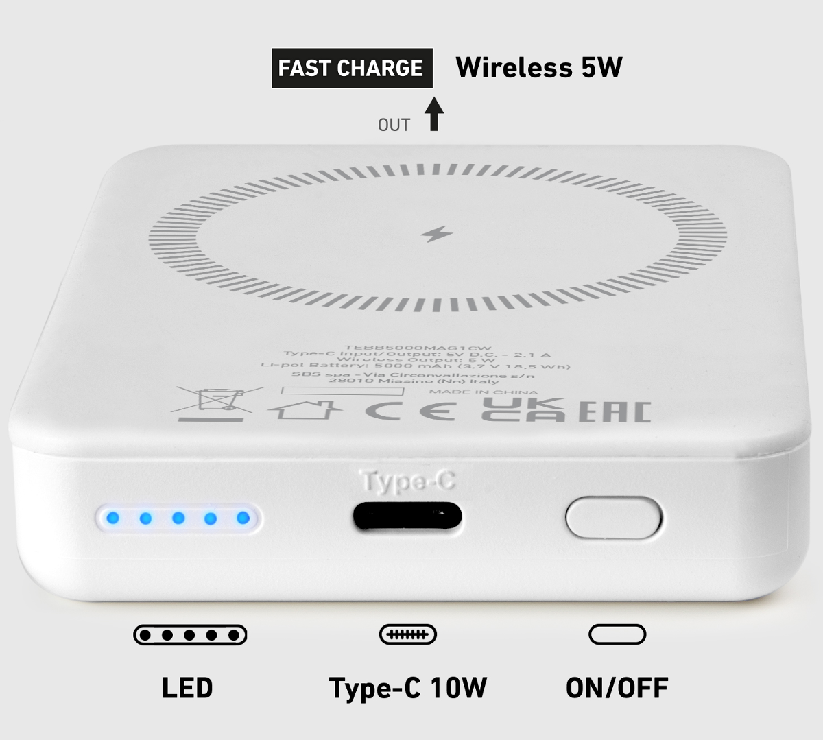 Weißes kabelloses Ladegerät mit LED-Anzeige, Typ-C-Anschluss und Ein-/Ausschalter.