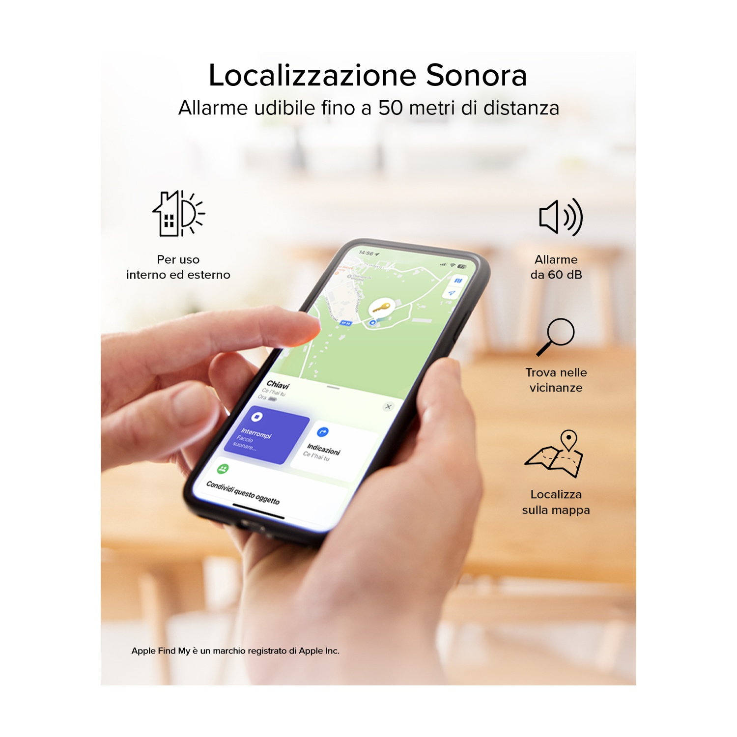 Una mano tiene uno smartphone che mostra l'app Dov'è con una chiave.