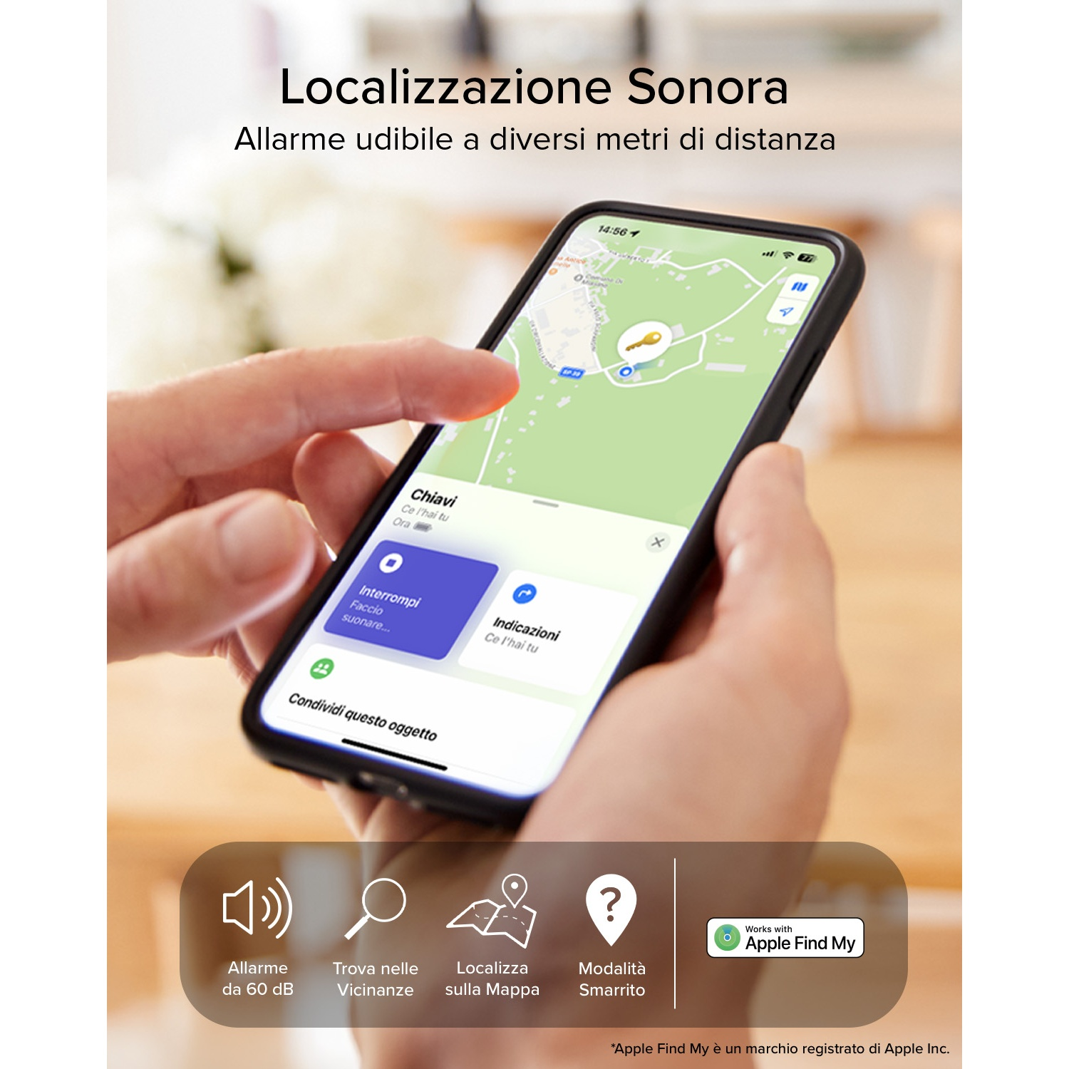 Persona usa un telefono per localizzare una chiave tramite l'app Apple Find My.