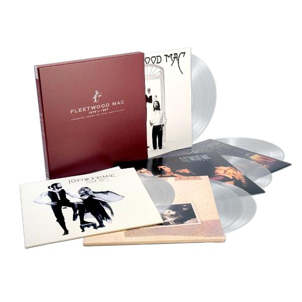 Fleetwood Mac díszdoboz ezüst bakelit lemezekkel és albumborítókkal.