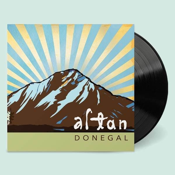Schallplatte mit Bergmotiv und Sonnensymbolen, Altan Donegal.