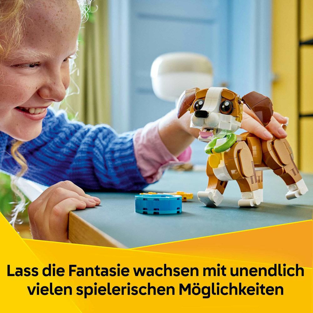 Ein Kind baut einen Lego-Hund mit braunen und weißen Steinen.