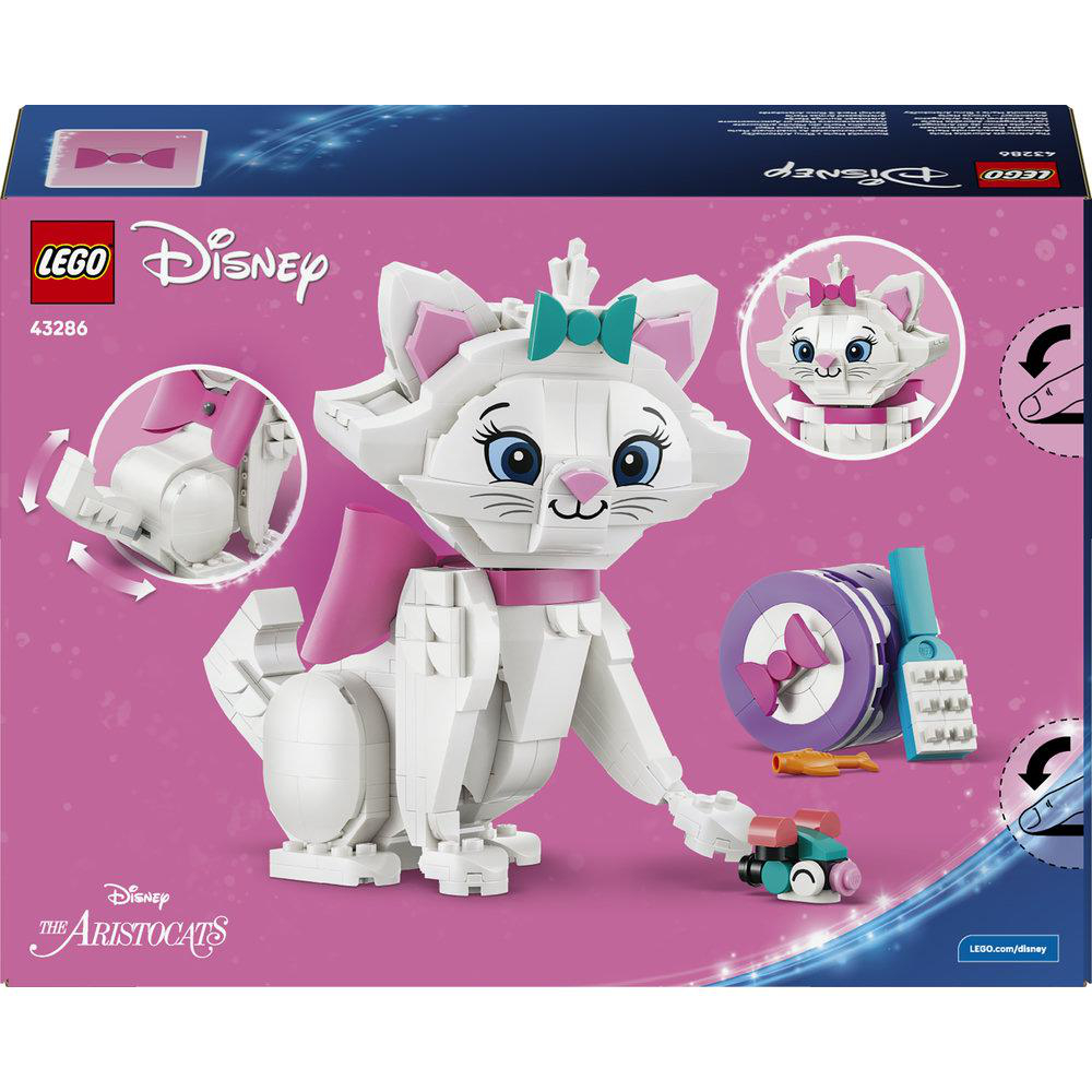 Lego-Set: Weiße Katze mit rosa Schleife, Zubehör und Disney-Logo.