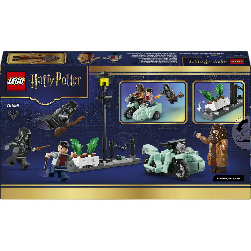LEGO Harry Potter Set mit Figuren, Motorrädern und Besen auf dunkelblauem Karton.