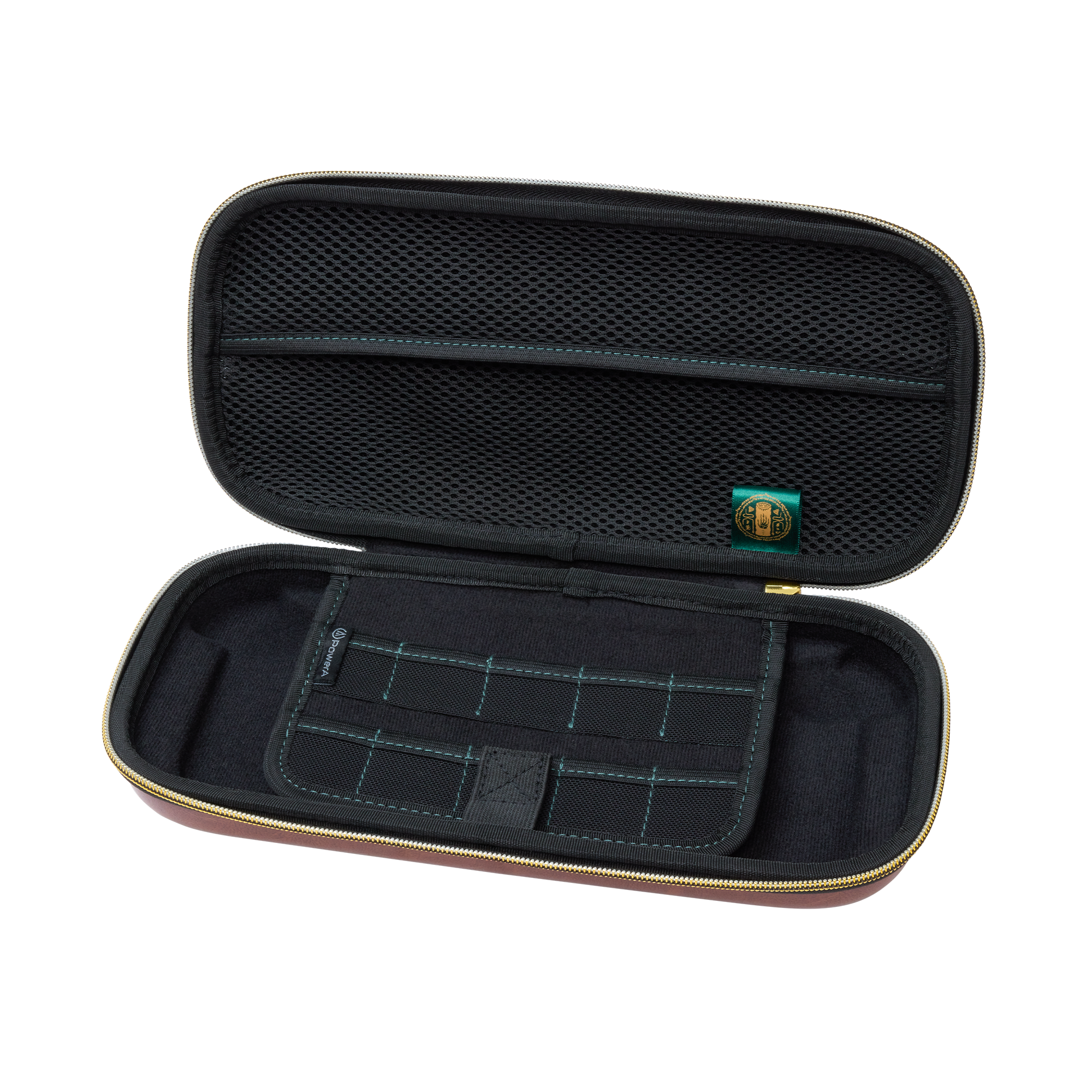 Braune Nintendo Switch-Tasche, offen, mit Netzfach und Fächern für Spiele.
